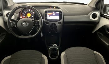Toyota Aygo X-Play completo